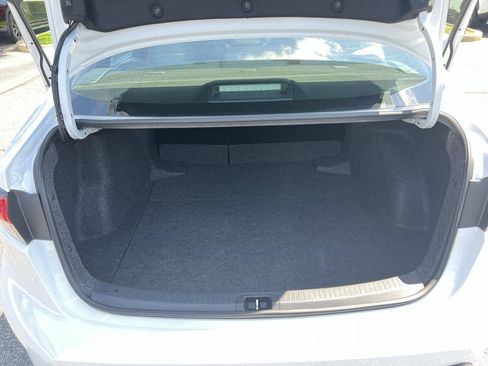 Used 2025 Toyota Corolla SE FWD image 33