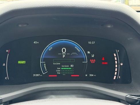 Used 2025 Toyota Camry SE image 19