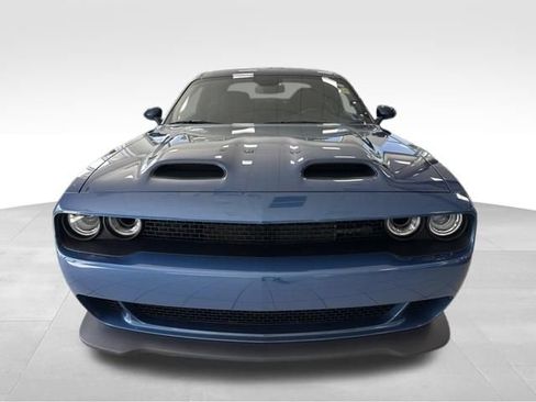 Used 2022 Dodge Challenger SRT Hellcat w/ SRT Black Package RWD image 10