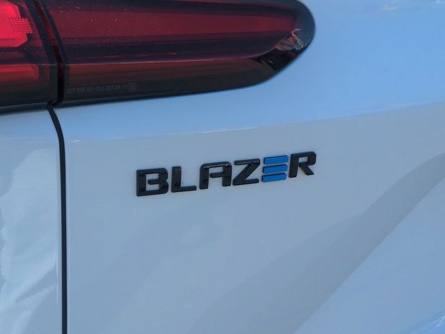 Used 2024 Chevrolet Blazer EV RS AWD/4WD image 33