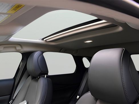 Used 2025 MAZDA CX-30 2.5 Turbo w/ Premium Package image 28