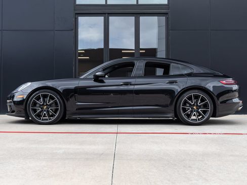Certified 2018 Porsche Panamera 4S AWD/4WD image 2