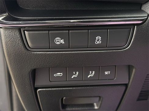 Used 2024 MAZDA MAZDA3 s image 25
