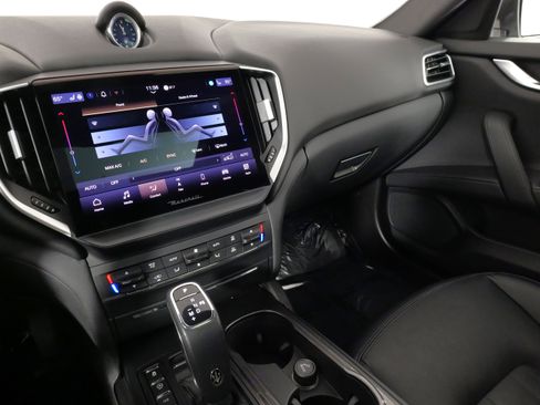 Used 2023 Maserati Ghibli GT RWD image 43