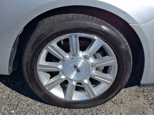 Used 2012 Lincoln MKZ FWD image 8