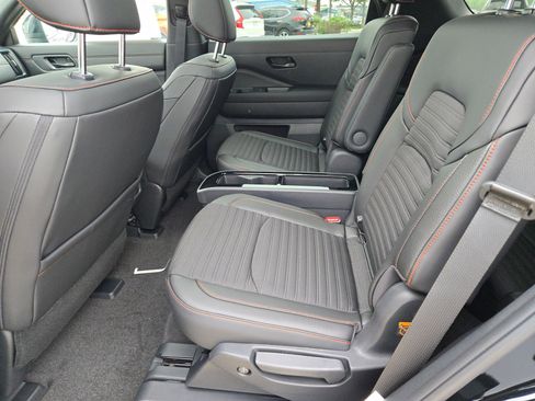 New 2026 Nissan Pathfinder Rock Creek AWD/4WD image 13