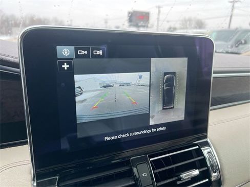 Used 2019 Lincoln Navigator Reserve image 15