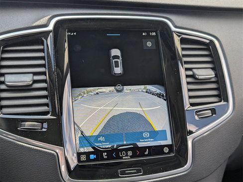 Used 2024 Volvo XC90 B5 Plus image 29