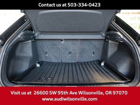Used 2022 Audi Q3 2.0T Premium w/ Convenience Package AWD/4WD image 8