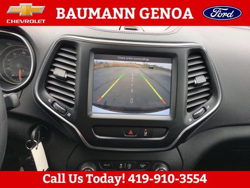 Used 2022 Jeep Cherokee Latitude w/ Trailer Tow Group AWD/4WD image 20