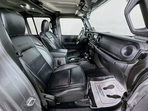 Used 2021 Jeep Wrangler Unlimited Sahara AWD/4WD image 27