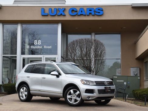 Used 2012 Volkswagen Touareg Sport image 1
