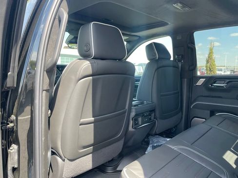 Used 2026 GMC Sierra 1500 AT4X AWD/4WD image 25