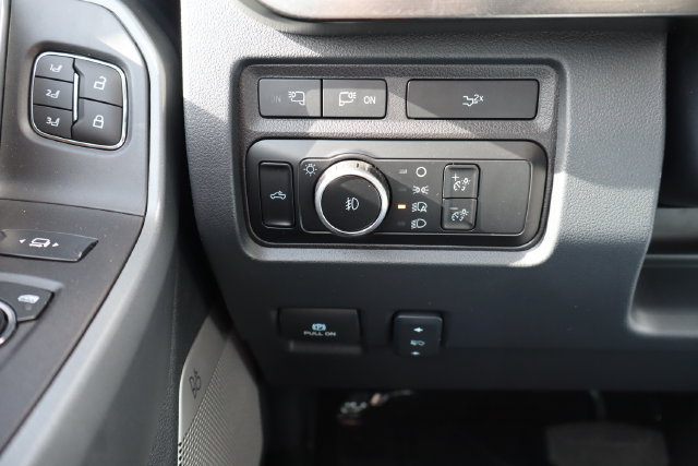 Used 2024 Ford F250 Lariat w/ Lariat Ultimate Package AWD/4WD image 24