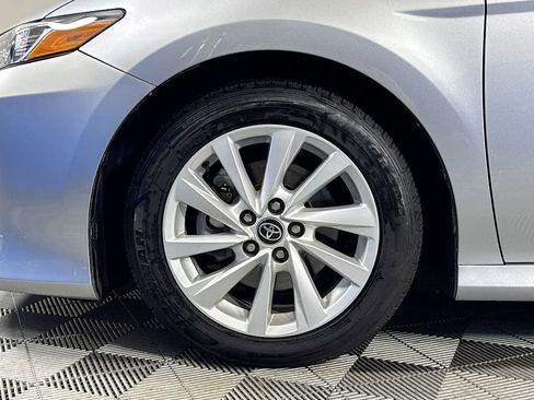 Used 2022 Toyota Camry LE FWD image 27