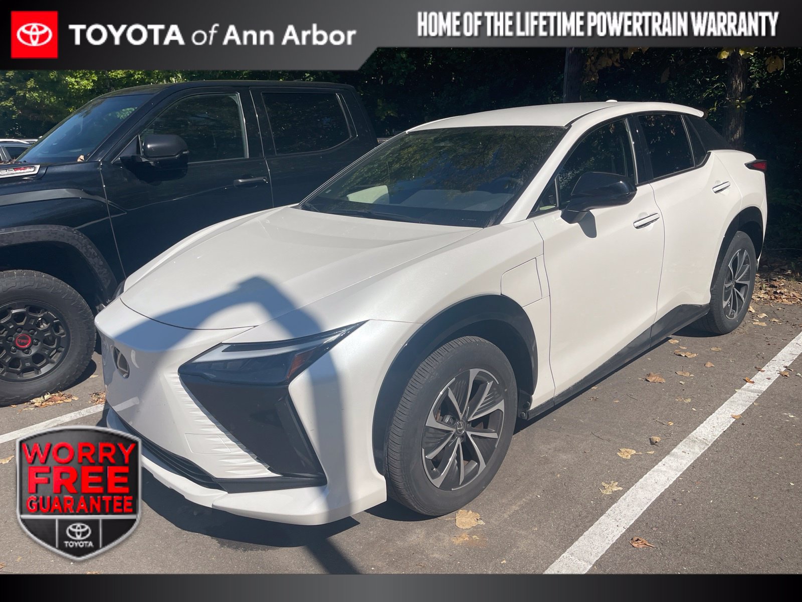 Used 2024 Lexus RZ 450e Premium w/ Accessory Package (2T) AWD/4WD image 1