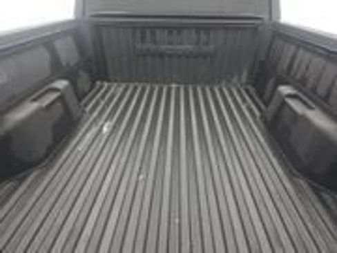Used 2025 Toyota Tacoma SR5 AWD/4WD image 15