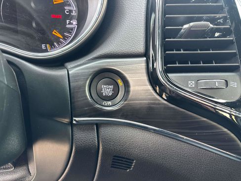 Certified 2021 Jeep Grand Cherokee Limited image 27