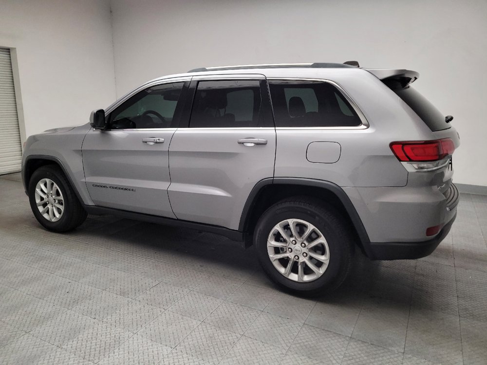 Used 2021 Jeep Grand Cherokee Laredo X AWD/4WD image 3