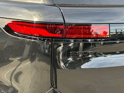 New 2026 Land Rover Range Rover Sport Dynamic SE image 14