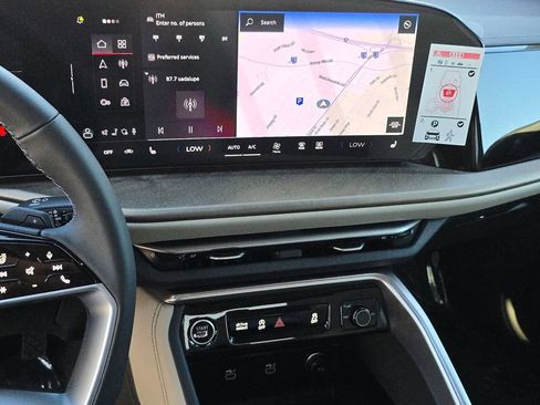 Certified 2025 Audi Q5 Premium w/ Convenience Package AWD/4WD image 26