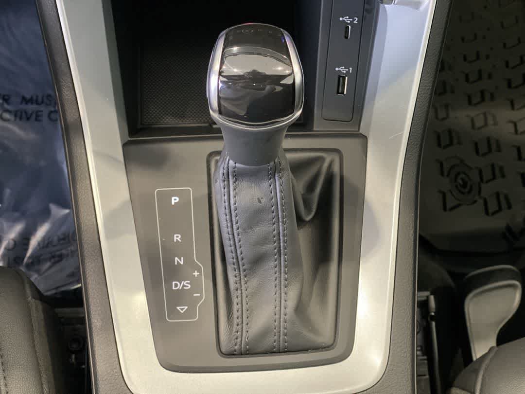 Used 2020 Audi Q3 2.0T Premium w/ Convenience Package AWD/4WD image 22