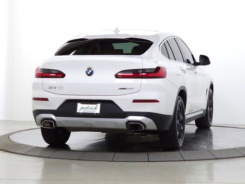 Used 2022 BMW X4 xDrive30i AWD/4WD image 11
