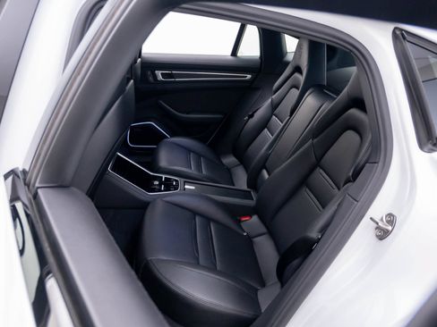 Used 2023 Porsche Panamera Platinum Edition RWD image 20