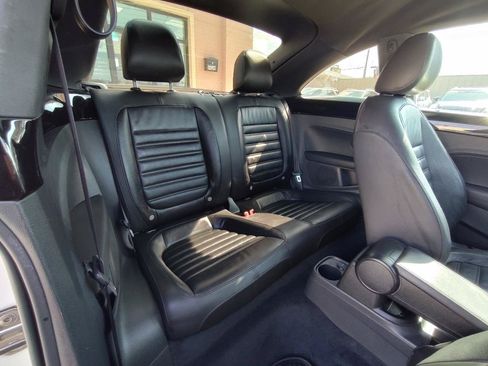 Used 2013 Volkswagen Beetle 2.0T FWD image 42