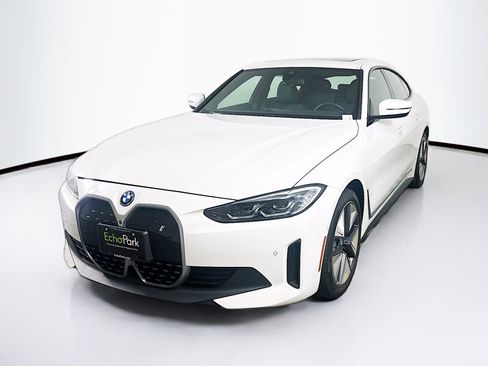 Used 2023 BMW i4 eDrive35 w/ Premium Package RWD image 3