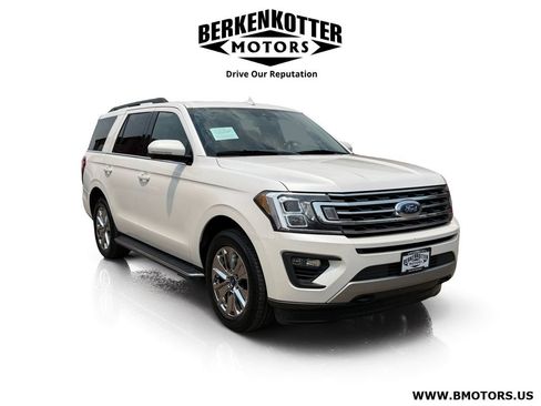 Used 2018 Ford Expedition XLT w/ Equipment Group 202A AWD/4WD image 1