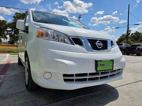 Used 2017 Nissan NV200 SV w/ Technology Package FWD image 4
