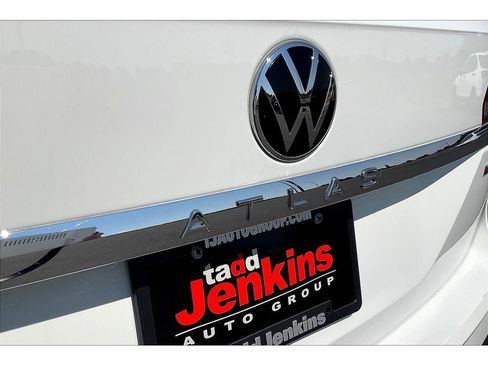 Used 2021 Volkswagen Atlas SE image 32