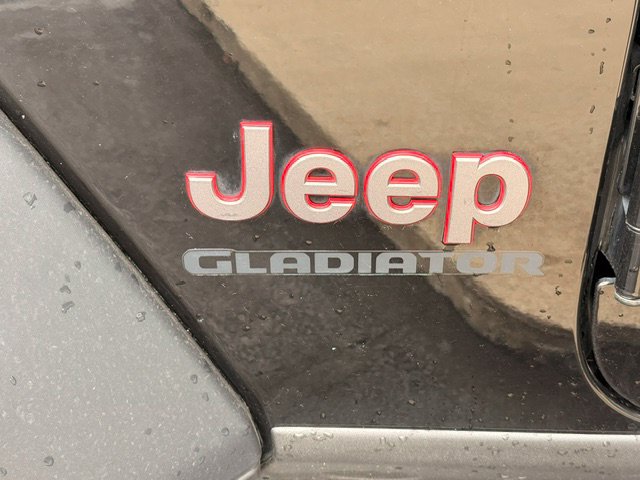 Used 2022 Jeep Gladiator Rubicon w/ LED Lighting Group AWD/4WD image 8