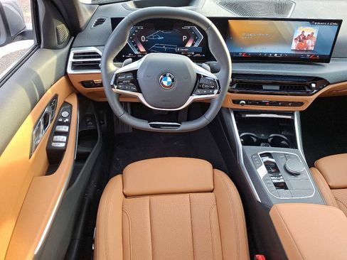 Used 2025 BMW 330i xDrive Sedan w/ M Sport Package image 12