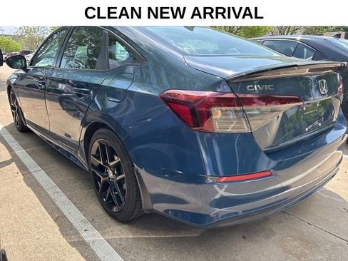 Used 2025 Honda Civic Sport image 6