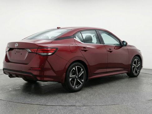 Used 2025 Nissan Sentra SV FWD image 9