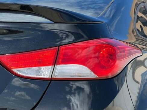 Used 2013 Hyundai Elantra image 89