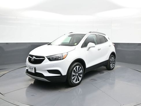 Used 2021 Buick Encore Preferred w/ Safety Package II AWD/4WD image 1