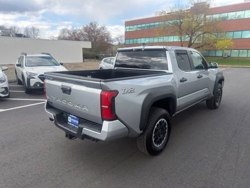 Used 2024 Toyota Tacoma TRD Off-Road AWD/4WD image 6