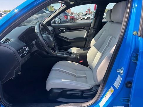 Used 2025 Honda Civic Sport image 10