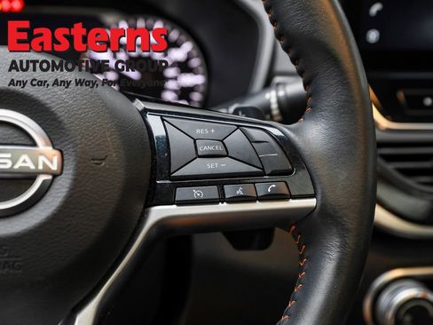 Used 2023 Nissan Altima 2.5 SR w/ SR Premium Package AWD/4WD image 16