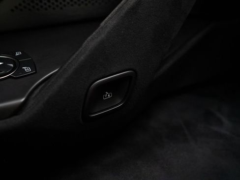 Used 2019 Ford GT RWD image 28