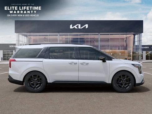 New 2026 Kia Carnival SX w/ SX Dark Edition Package FWD image 8