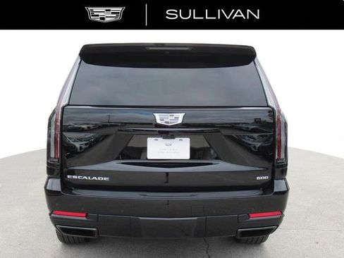 Certified 2026 Cadillac Escalade Platinum Sport w/ LPO, ONYX Package AWD/4WD image 7