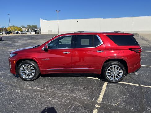 Used 2022 Chevrolet Traverse High Country w/ LPO, Floor Liner Package image 3