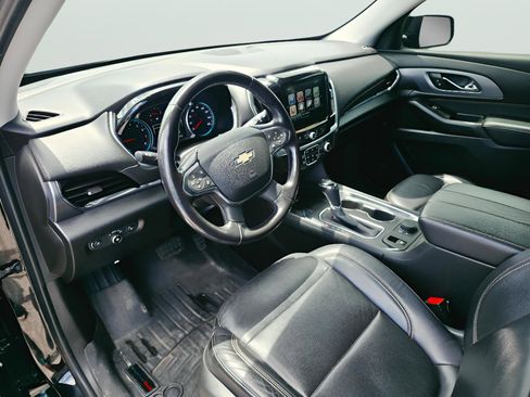 Used 2018 Chevrolet Traverse Premier w/ Redline Edition FWD image 11
