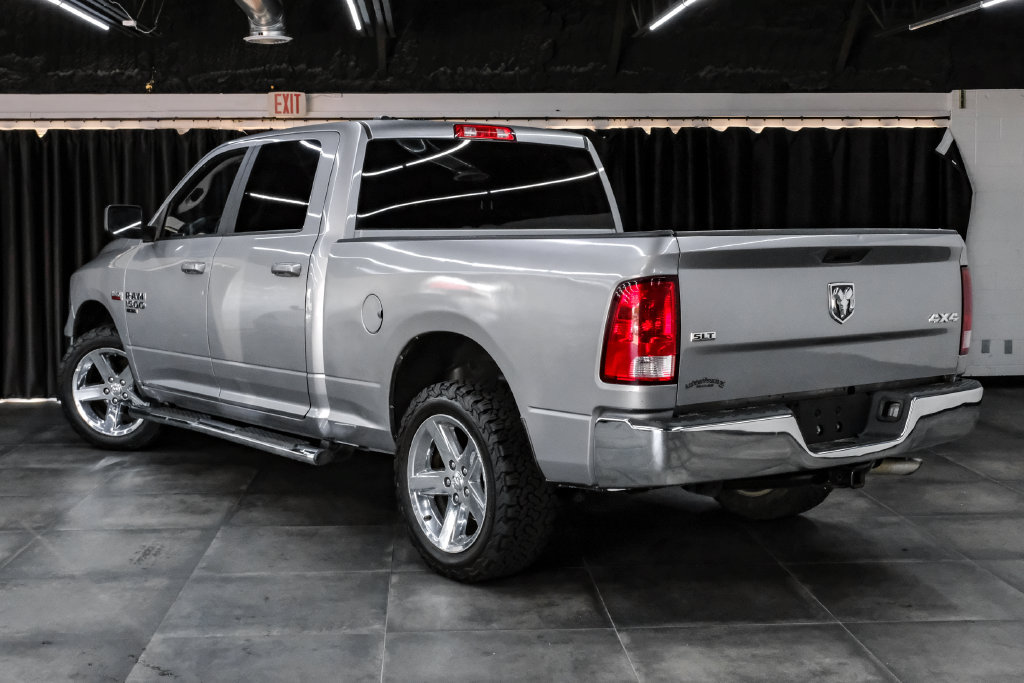 Used 2021 RAM 1500 Classic SLT AWD/4WD image 10