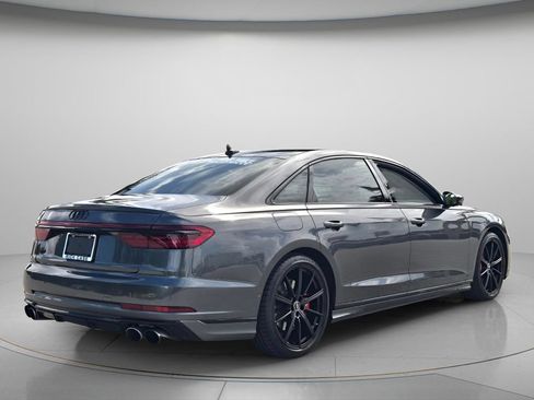 Used 2023 Audi S8 w/ S8 Comfort Plus Package AWD/4WD image 7