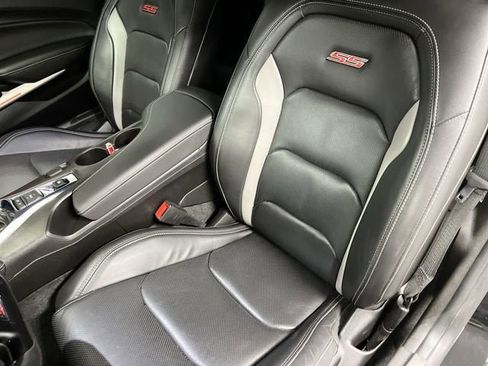 Certified 2021 Chevrolet Camaro SS image 19